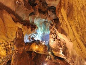 Gua Tempuring Cave